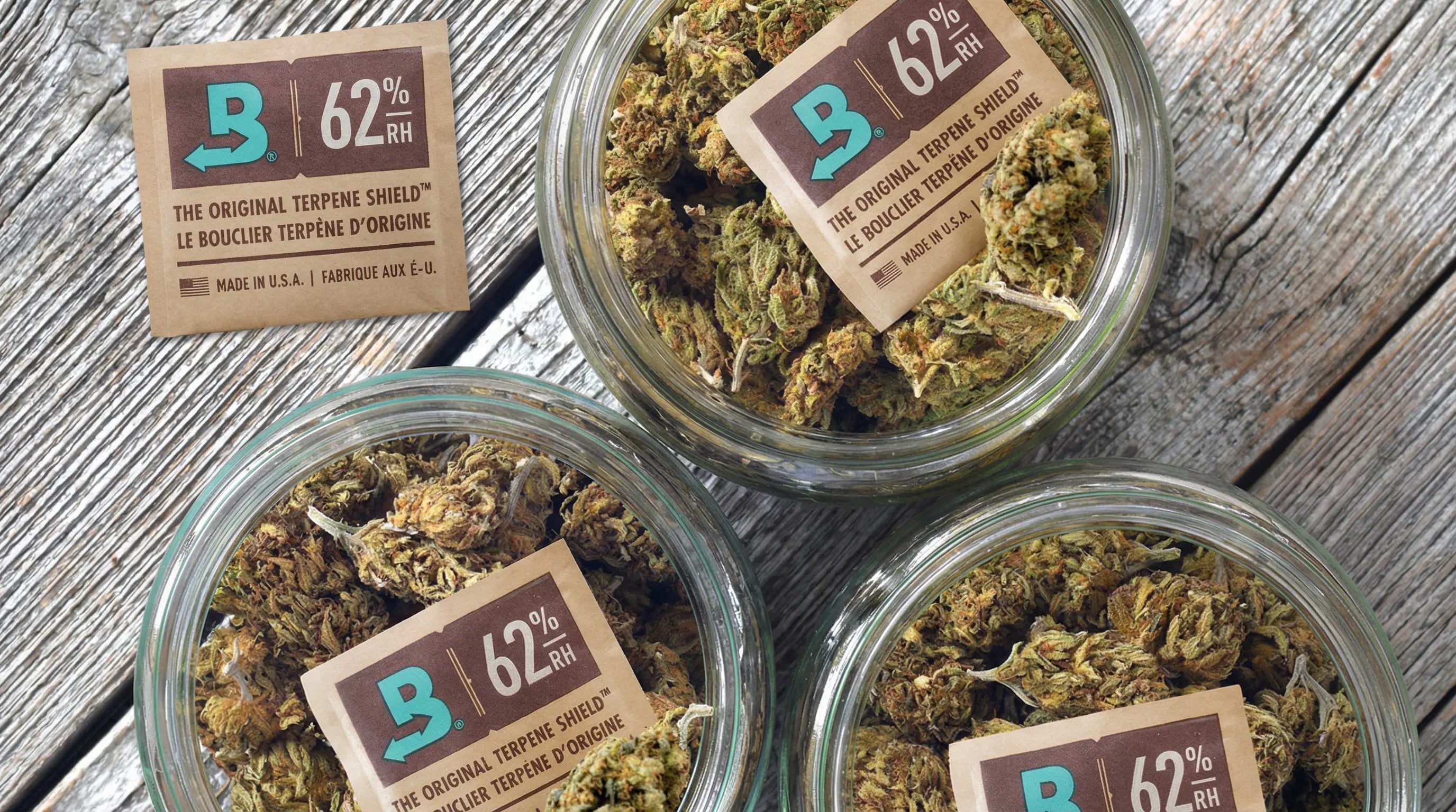 How to Keep Weed Moist Without Ruining It